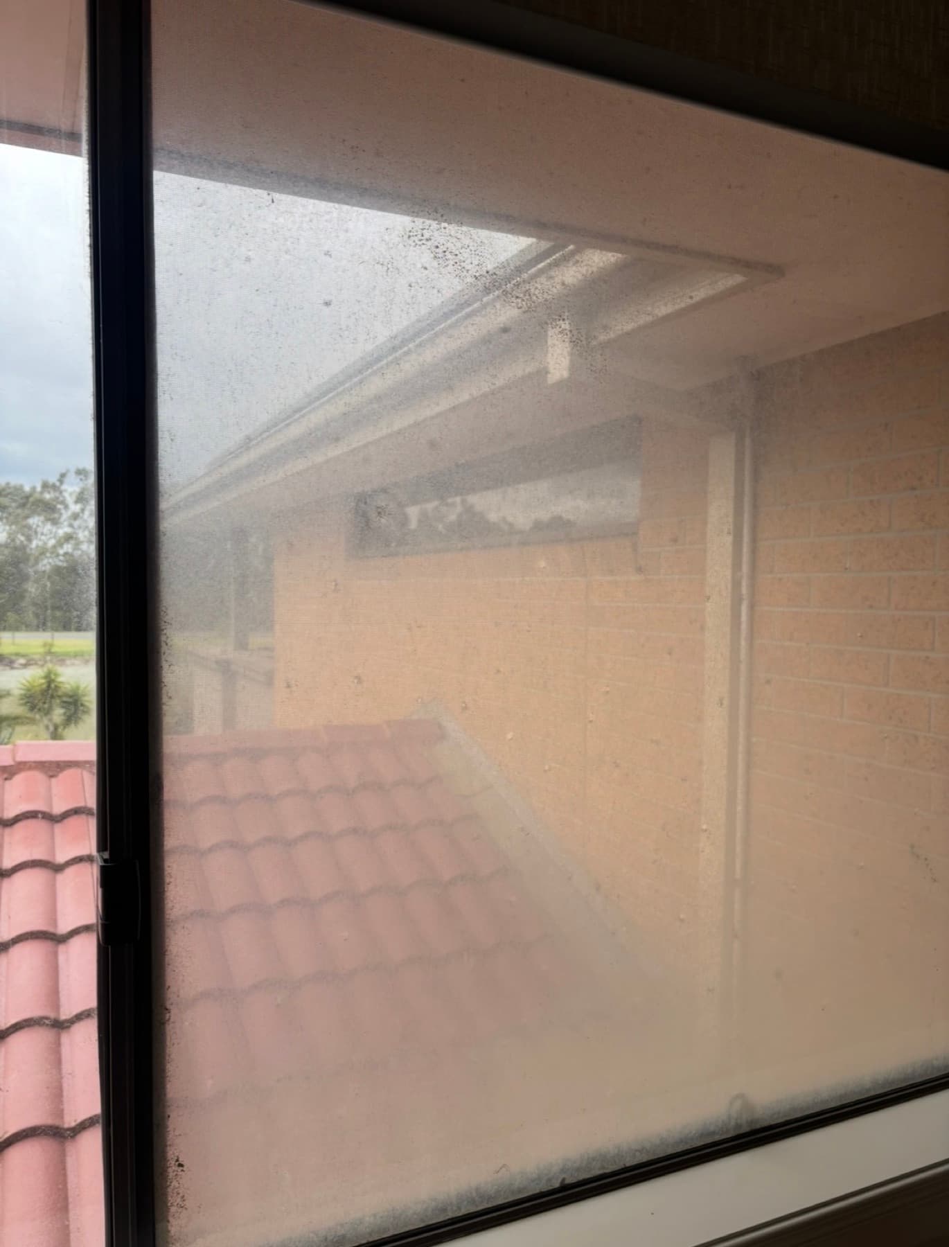 Basic window cleaning example by SS Exterior Services in Kilmore and Mitchell Shire